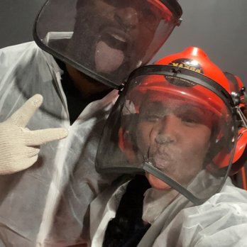 My husband took me to a rage room for valentine's day